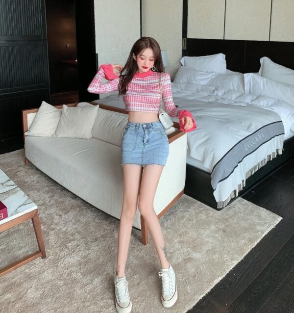 New Retro Slim Plaid Fared Sleeve Short Base T-shirt - Image 7