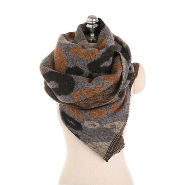 Ethnic Style Leopard Woolen Blending Warm Breathable Sunscreen Scarf - Image 7