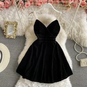 Spaghetti Strap Deep V-Neck Sleeveless Velvet Dress
