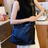 Casual Niche Design Large Capacity Multifunctional Crossbody Handbag - Image 2
