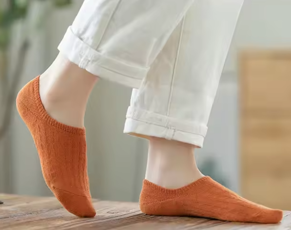 5 Pairs Solid Color Soft Cotton Slipper silicone invisible Boat Socks