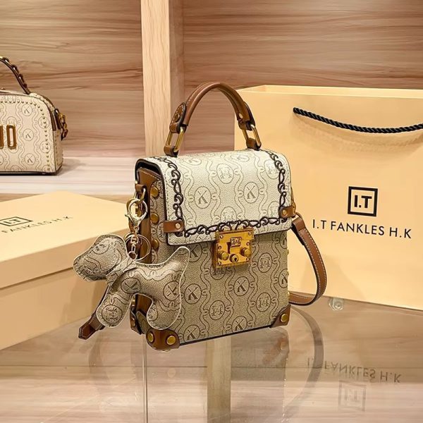 Casual Interior Slot Pocket single shoulder mobile phone small square bag - Image 3