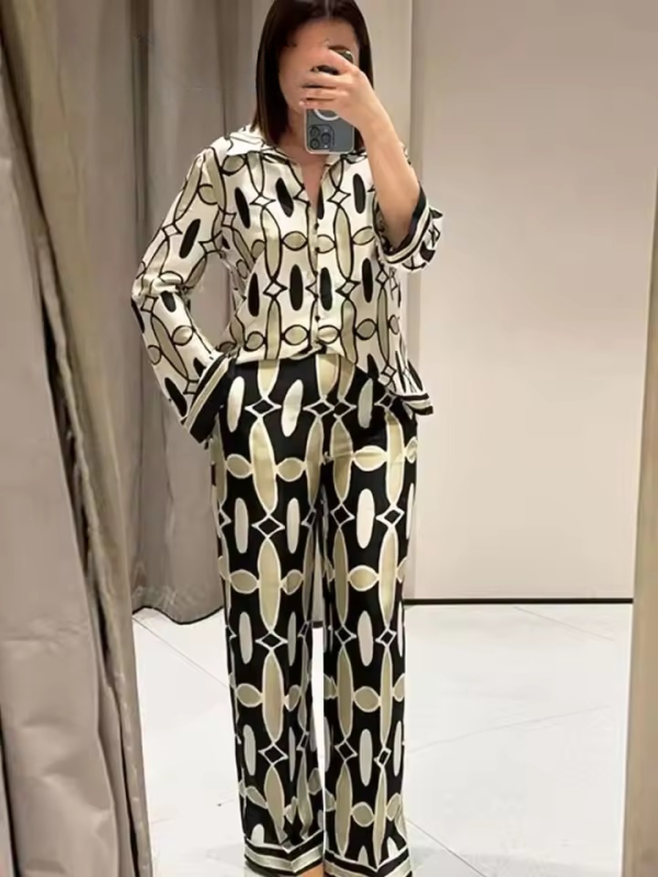 Casual Lapel Single Breasted Loose Shirt And Geometric Printed Pants Suit - Image 2