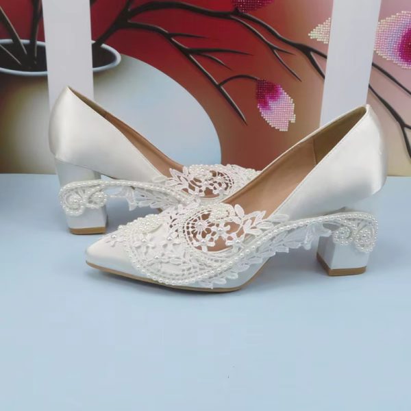 Thin Heel Pointed Toe Fashion hallow Pattern Wedding High Pumps