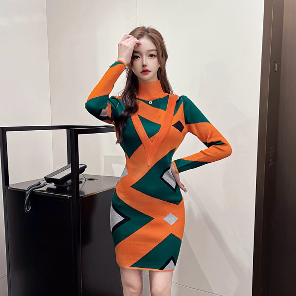 Casual Geometric Pattern Knitted Mid-Length Sweater Dress - Image 9