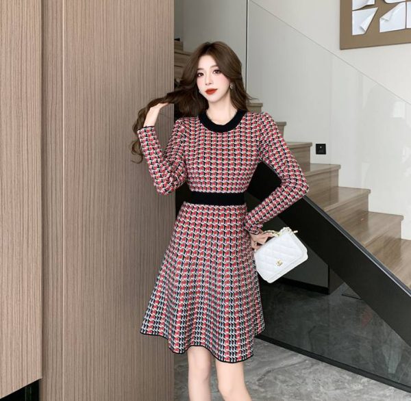 Chic Bird Check Waist Slimming Knitted Sweater Dress - Image 2