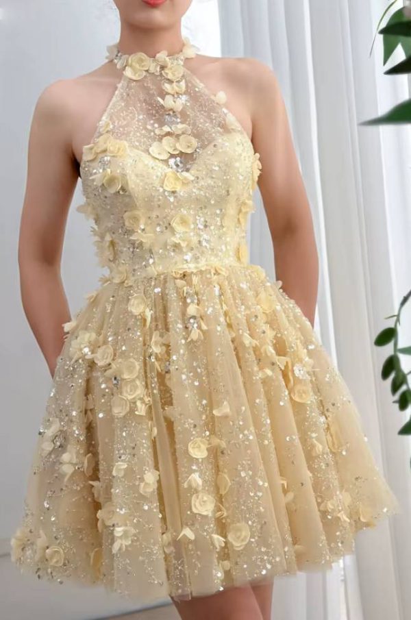 Elegant Acrylic 3D Flowers Halter Neck Sequins Prom Mini Dress - Image 3