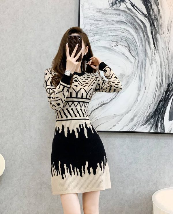 Elegant Geometric Pattern Knitted Slim Fit Sweater Dress - Image 5