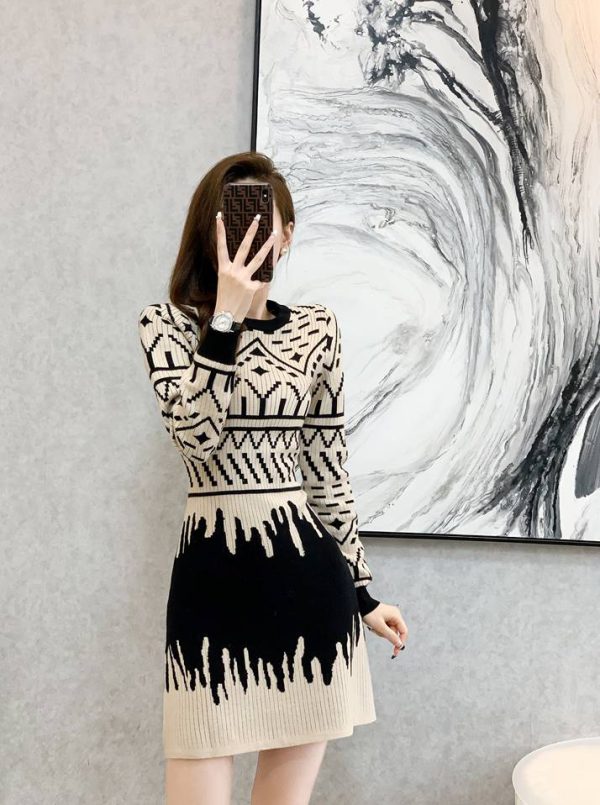 Elegant Geometric Pattern Knitted Slim Fit Sweater Dress - Image 6