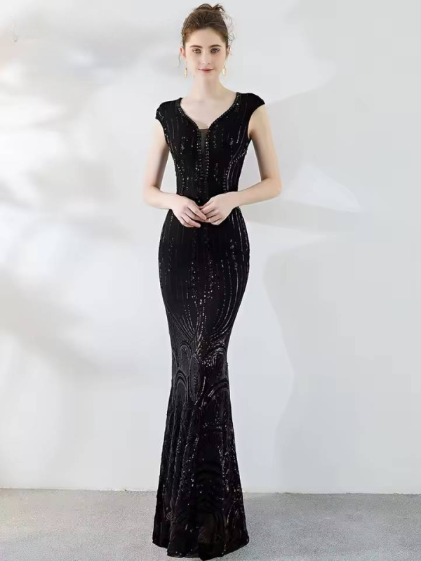 Elegant Luxury V-Neck Sequin Birthday Party Maxi Dress - Image 5