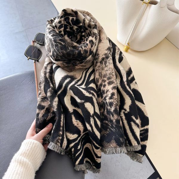 Double-sided Leopard Print Luxury Cachecol Bandana Wrap Neck Scarf - Image 6