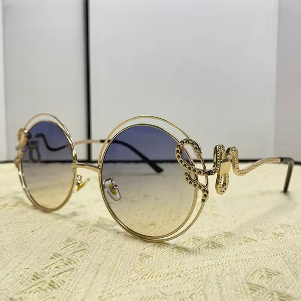 Vintage Round Metal Hollow Frame Gradient Retro Outdoor Sunglasses - Image 7