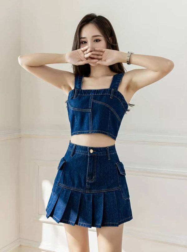 Casual Matching Crop Top And Mini Pleated Skirt Two Piece Outfit - Image 3