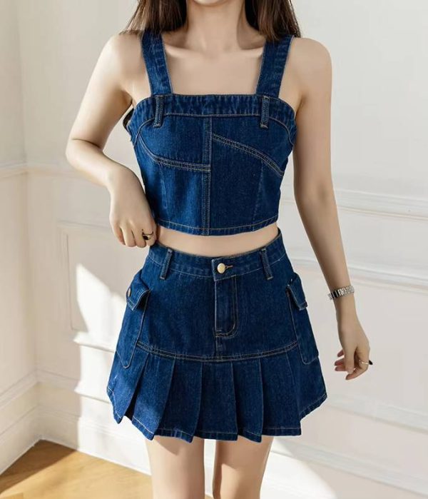 Casual Matching Crop Top And Mini Pleated Skirt Two Piece Outfit - Image 2