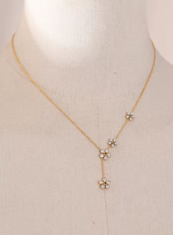 Delicate Shiny Cubic Zirconia Flower Chic Chain Drop Golden Necklace