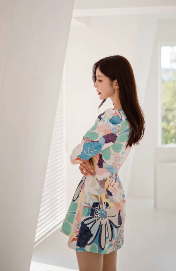 Elegant Full-sleeve Square Neck Retro Print Slim Office Party Mini Dress - Image 9