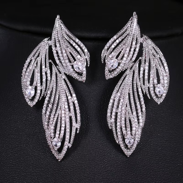 Elegant Leaf Shaped Cubic Zirconia Crystal Bridal Long Earrings