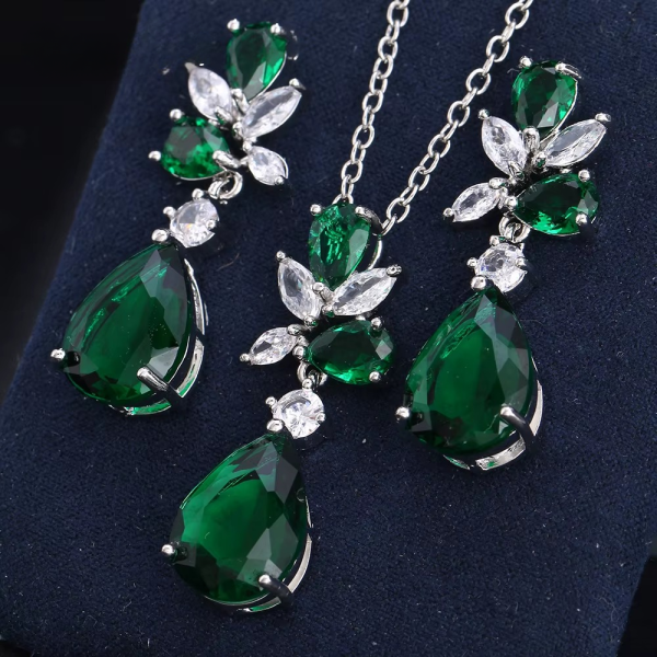 Elegant Statement Waterdrop Shape Design Wedding Party Jewelry Set - Image 4