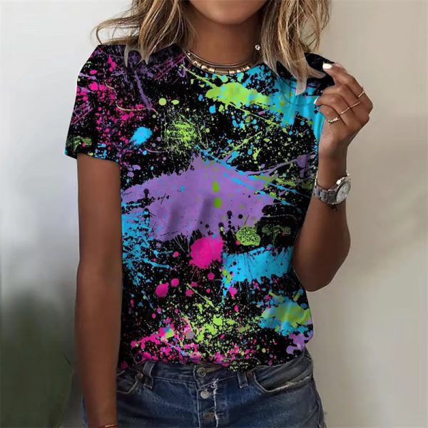 Stylish and Fun Colorful Scales Print Short Sleeve Tee