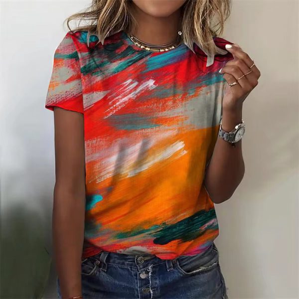 Fashionable and Playful Colorful Scales Print Casual T Shirt