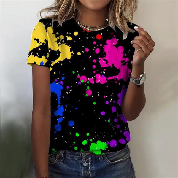 Stylish and Fun Colorful Scales Print Short Sleeve Tee - Image 2