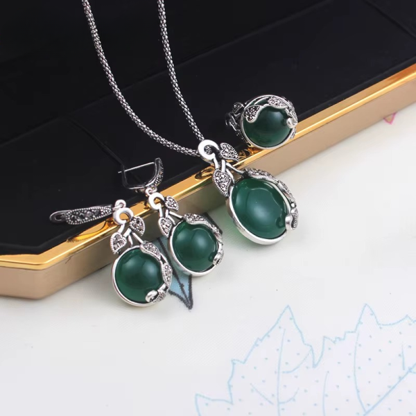 Vintage Vine Leaf Earrings Necklace Ring With Stone Jewelry Set Of 3 Pcs - Image 2