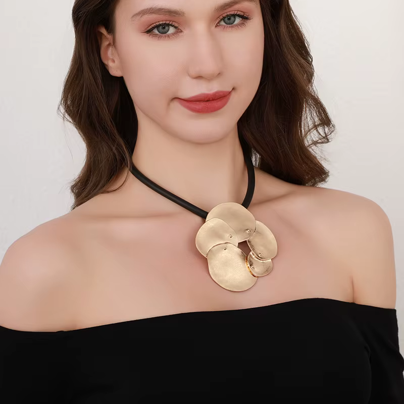Vintage Unique Boho Floral Pendant Leather Cord Choker Necklace - Image 5