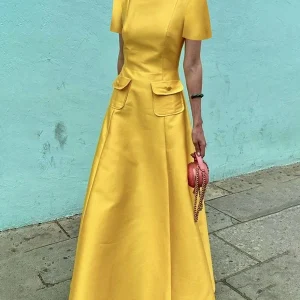Elegant  Short Sleeves Pockets Solid Color Round-Neck A-Line Evening Maxi Dresses