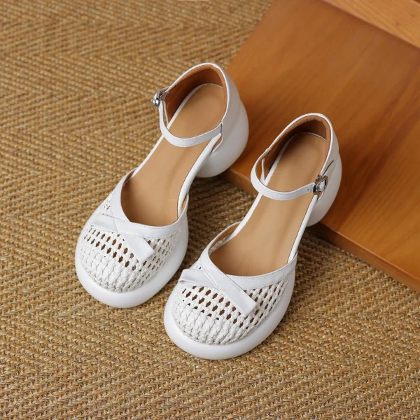 Butterfly-knot Straw Weaving Round Toe Thick Bottom Breathable Sandals - Image 7