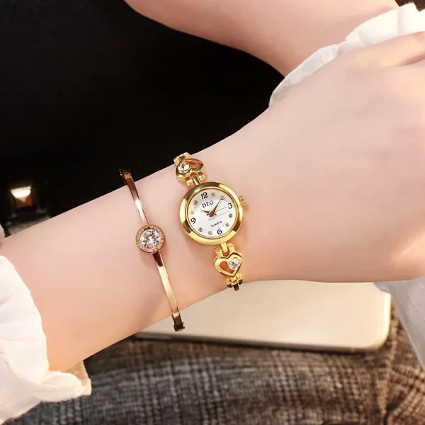 Casual Alloy Round Heart Hidden Clasp Bracelet Quartz Watch - Image 4