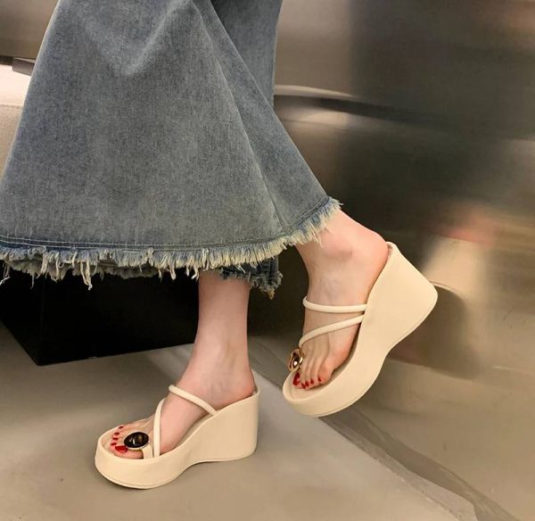 Casual Beach Style Platform Wedges Flip Flop Clip Toe Heel Sandal - Image 9