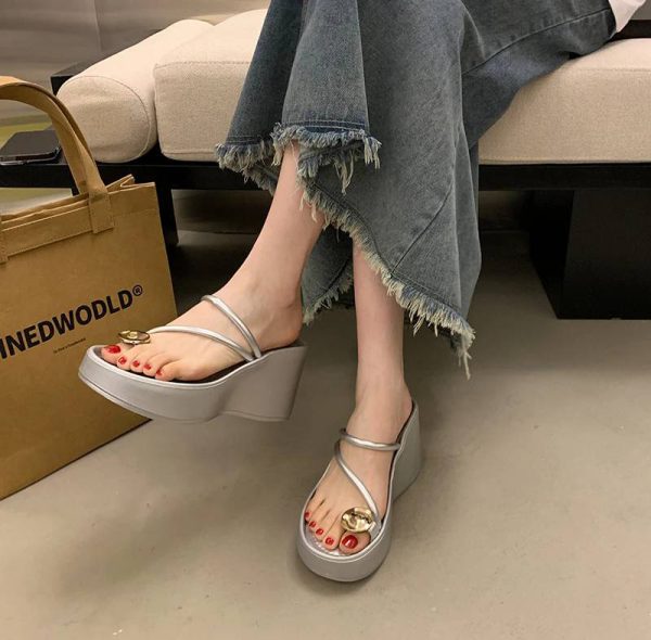 Casual Beach Style Platform Wedges Flip Flop Clip Toe Heel Sandal - Image 16