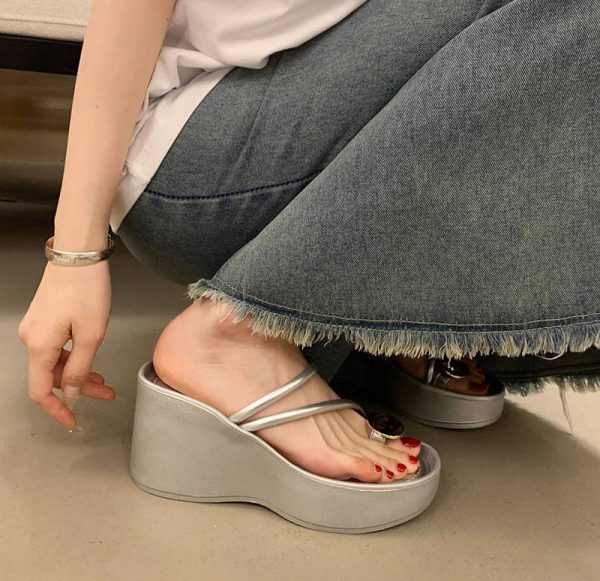 Casual Beach Style Platform Wedges Flip Flop Clip Toe Heel Sandal - Image 14