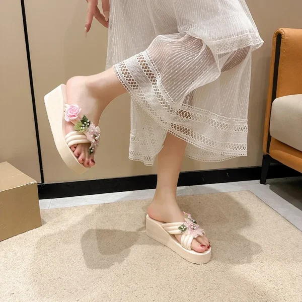 Elegant Flower Embroidered Resistant Thick Soled Flip Flops Sandals - Image 9