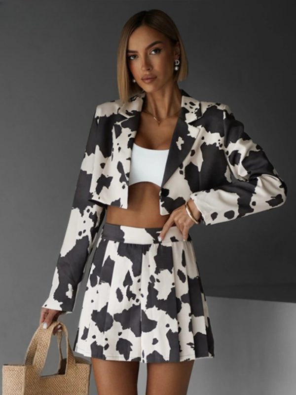Elegant Long Sleeve Crop Shirt With High Waist Pleated Mini Skirt Set - Image 2