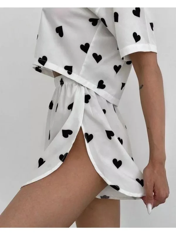 Elegant Love Print Short-Sleeved Slit Shorts Pajamas Set - Image 7