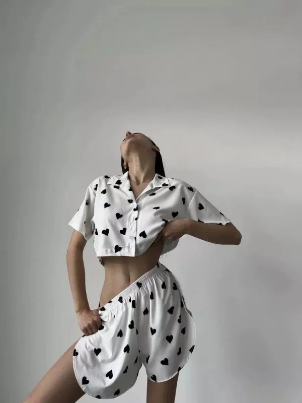 Elegant Love Print Short-Sleeved Slit Shorts Pajamas Set - Image 8