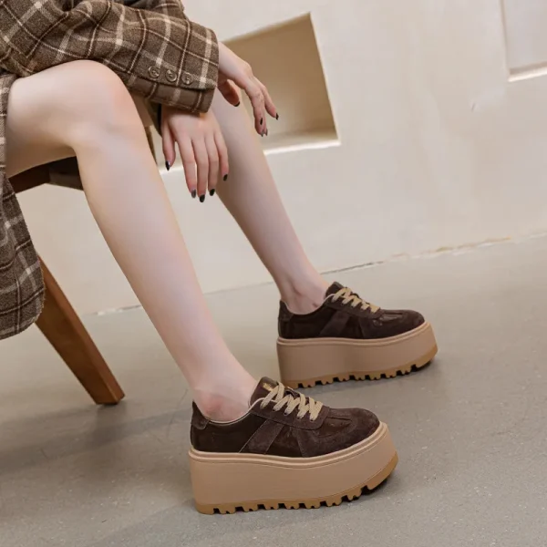 Elegant Microfiber Elastic Band Suede Leather Mesh Platform Shoes - Image 3