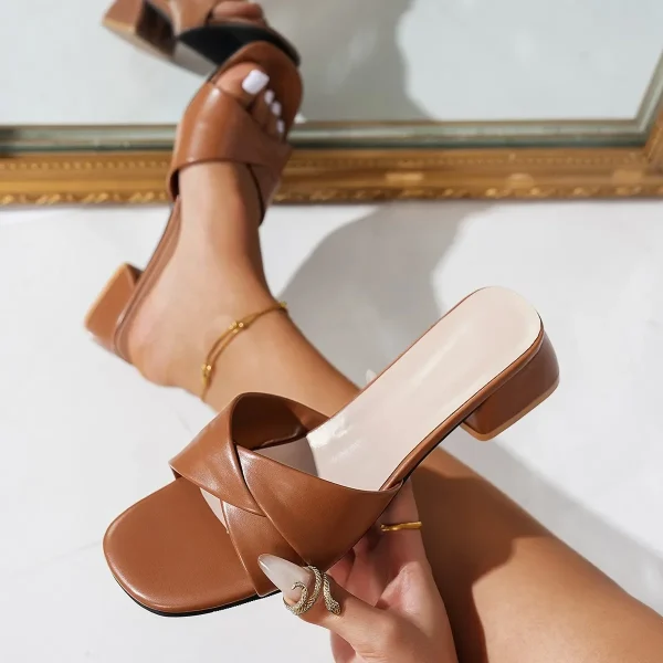 Elegant Open Toe Solid Color Simple Leather Surface Versatile Large Sandals - Image 9
