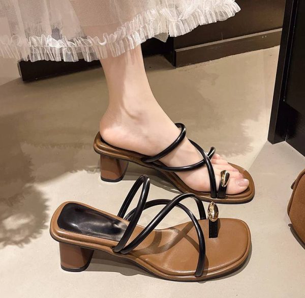 Elegant Rubber Metal Clip Toe Pull On Thick Square Heels Slide Sandal - Image 11