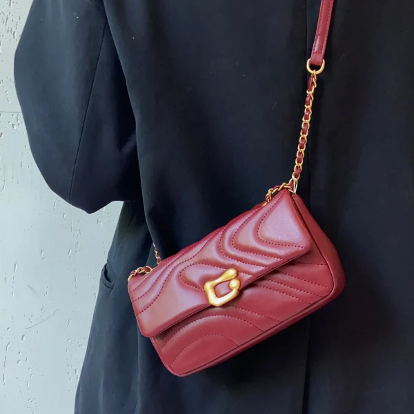 Exquisite Solid Genuine Leather Embroidered Chain Versatile Crossbody Shoulder Bag - Image 3