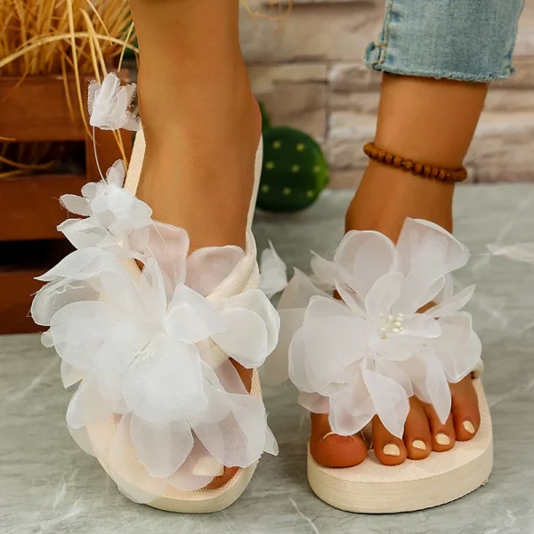 Flower EVA Sole Lightweight Flat Comfortable Beach Style Flip Flops Slippers - Image 5