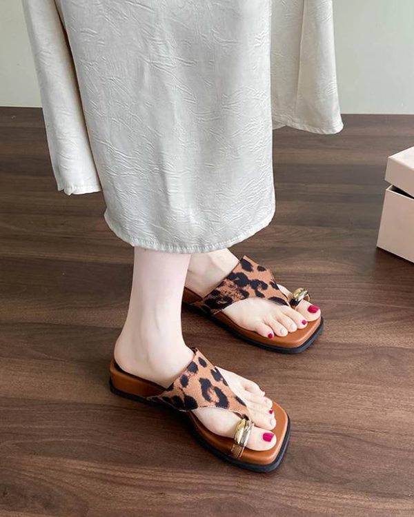 Casual Leather Flip Flops Wedge Walking Ring Toe Outdoor Beach Style Slippers