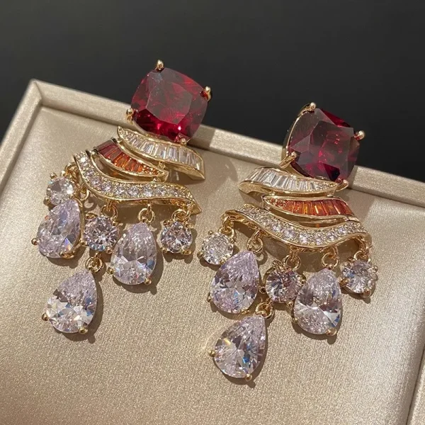 Luxury Copper Alloy Light Zircon Water Drop Tassel Metal Earrings - Image 4