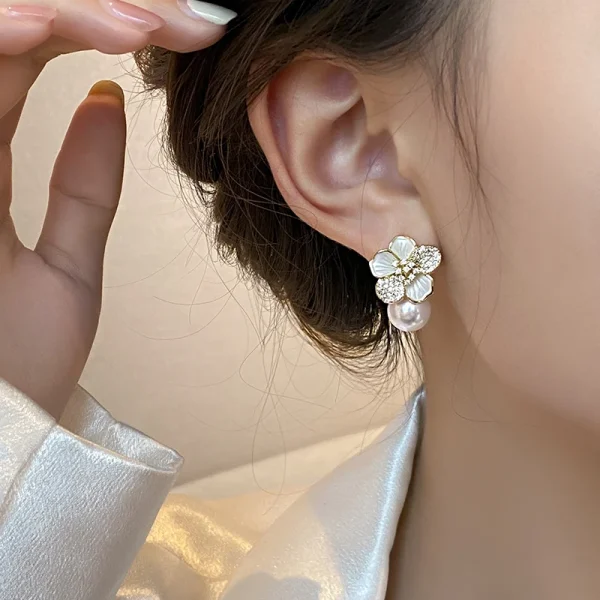 Luxury Light Plant Micro Zircon Enamel Copper Alloy Camellia Pearl Pendant Earrings - Image 3