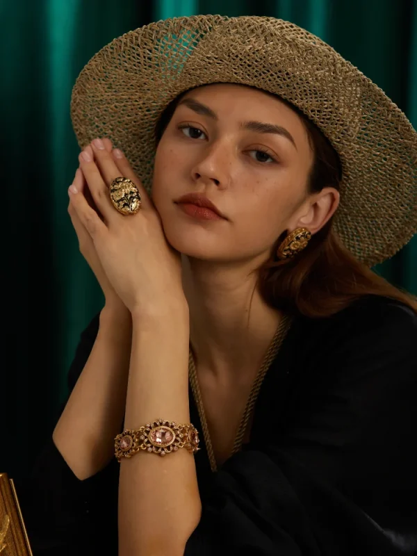 Luxury Plant Copper 18K Gold-Plated Hand-Carved Floral Enamel Pendant Cocktail Ring - Image 2