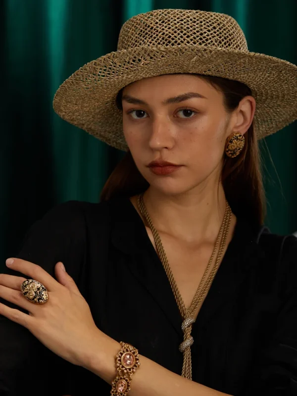 Luxury Plant Copper 18K Gold-Plated Hand-Carved Floral Enamel Pendant Cocktail Ring - Image 3