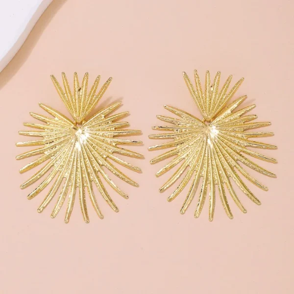 Retro Exaggerated Fan-shaped Tassel Geometric Heart-shaped Temperament Earrings - Image 5
