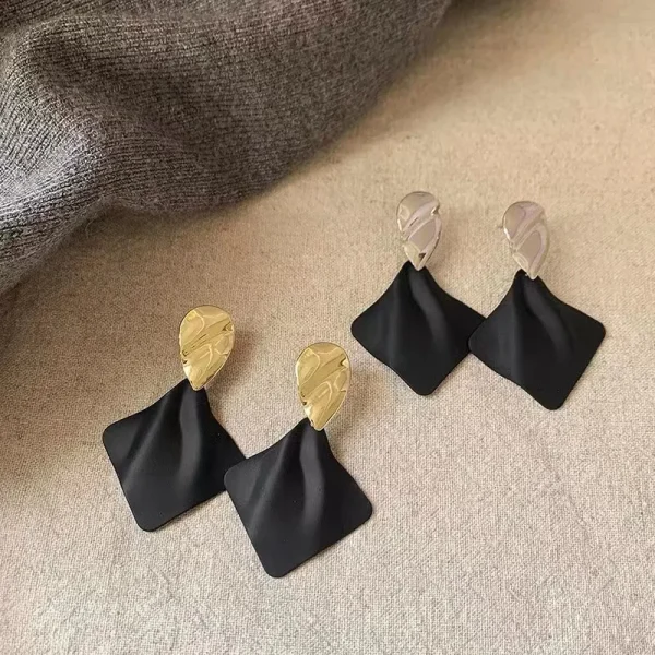 Retro Fold Rhombus Dangle Trendy Geometry Metal Wave Water Droplet Drop Earrings - Image 3
