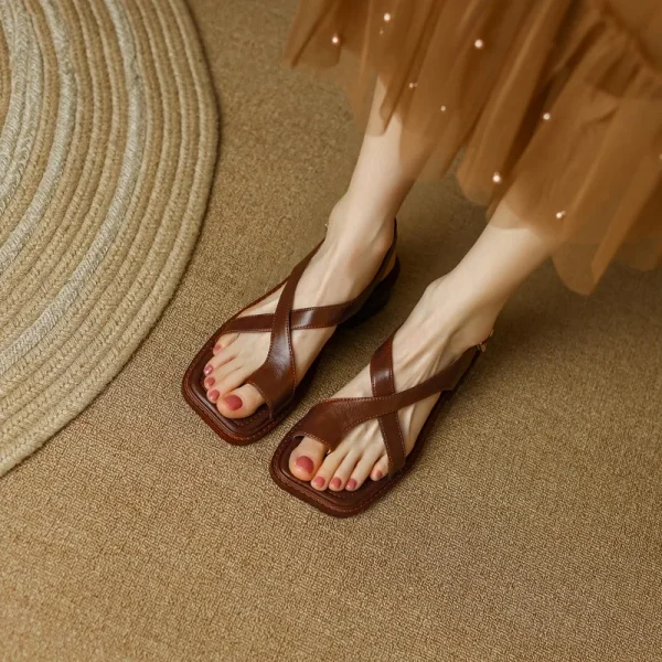 Retro Style Back Strap Comfortable Flat Toe Platform Slip-On Sandals - Image 3